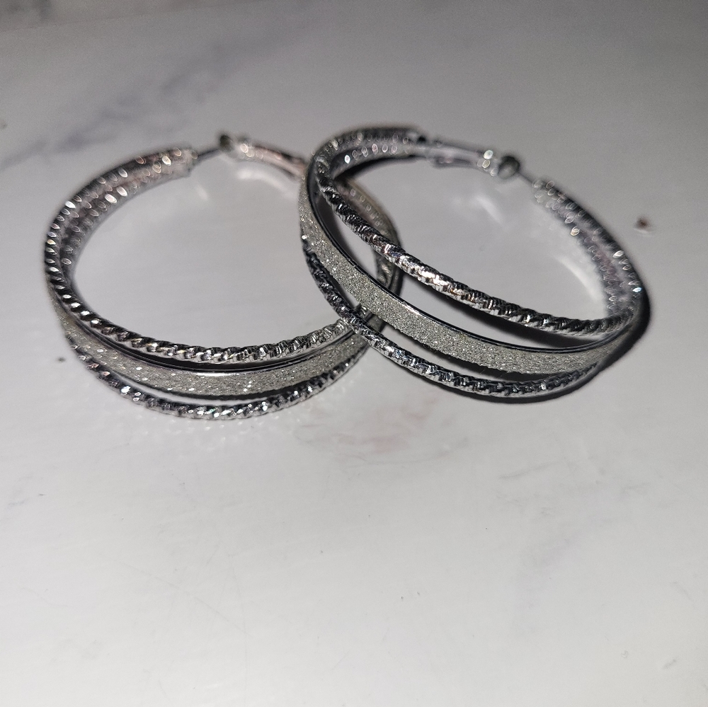 3 pairs of hoop earrings
